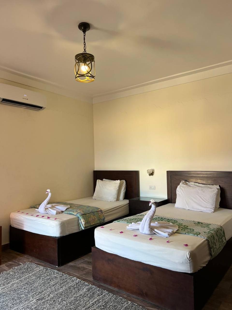 עיין סוחנה Duplex Villa מראה חיצוני תמונה